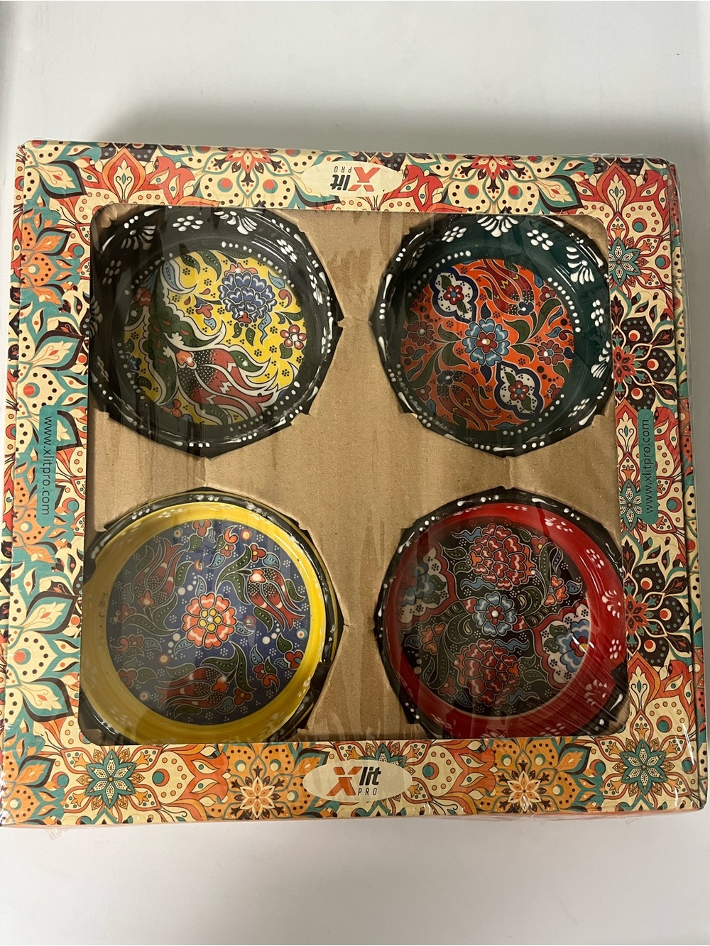 Decorative Ceramic Set - Multicolor Paisley Designs